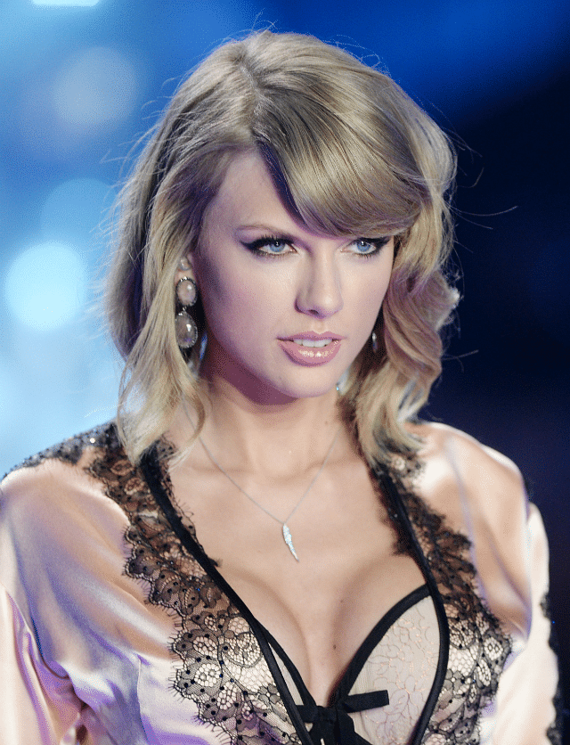 Nude taylor swift free Taylor Swift